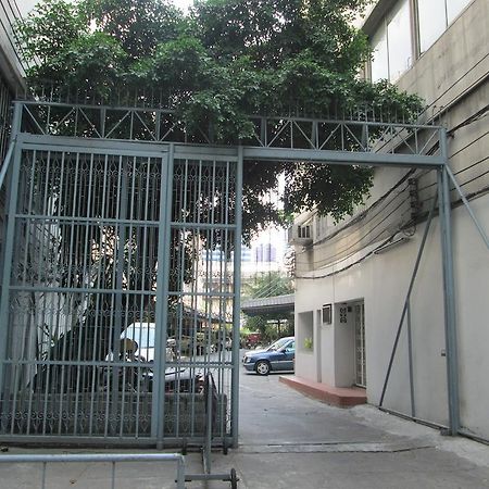 Lee House Inn Bangkok Exterior photo