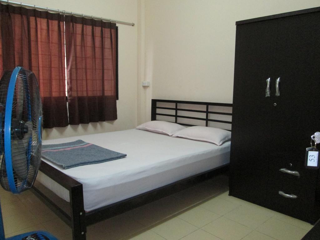 Lee House Inn Bangkok Room photo