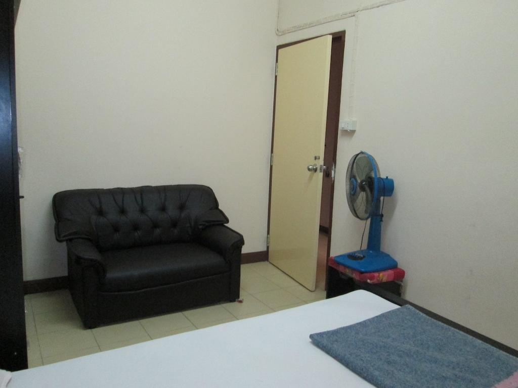 Lee House Inn Bangkok Room photo